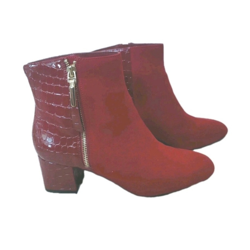Amelia Grace EXCELLENT Cond Deep Cherry Red Faux Croc Skin & Suede Ankle Boots